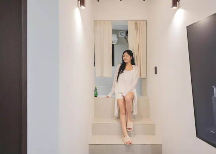 Aparthotel Stayteoul Station Bath *